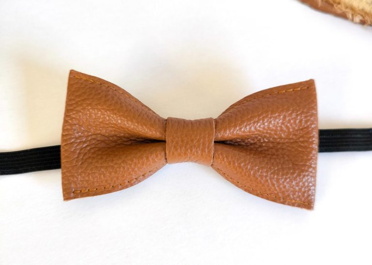 Nœud papillon en cuir véritable camel